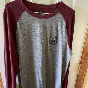 American eagle long sleeve shirt